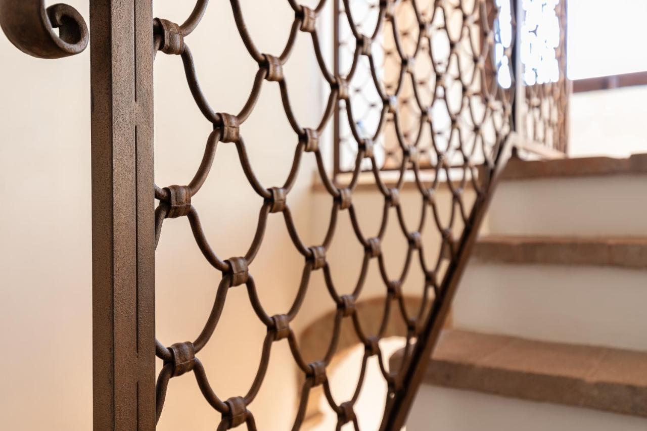 Il Castro Luxury Apartments サン・ジミニャーノ エクステリア 写真